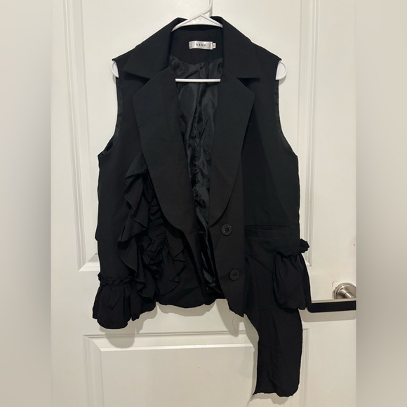 Source Unknown Jackets & Blazers - Ruffle Blazer Vest | Womens size 8 | No tag but so stylish!